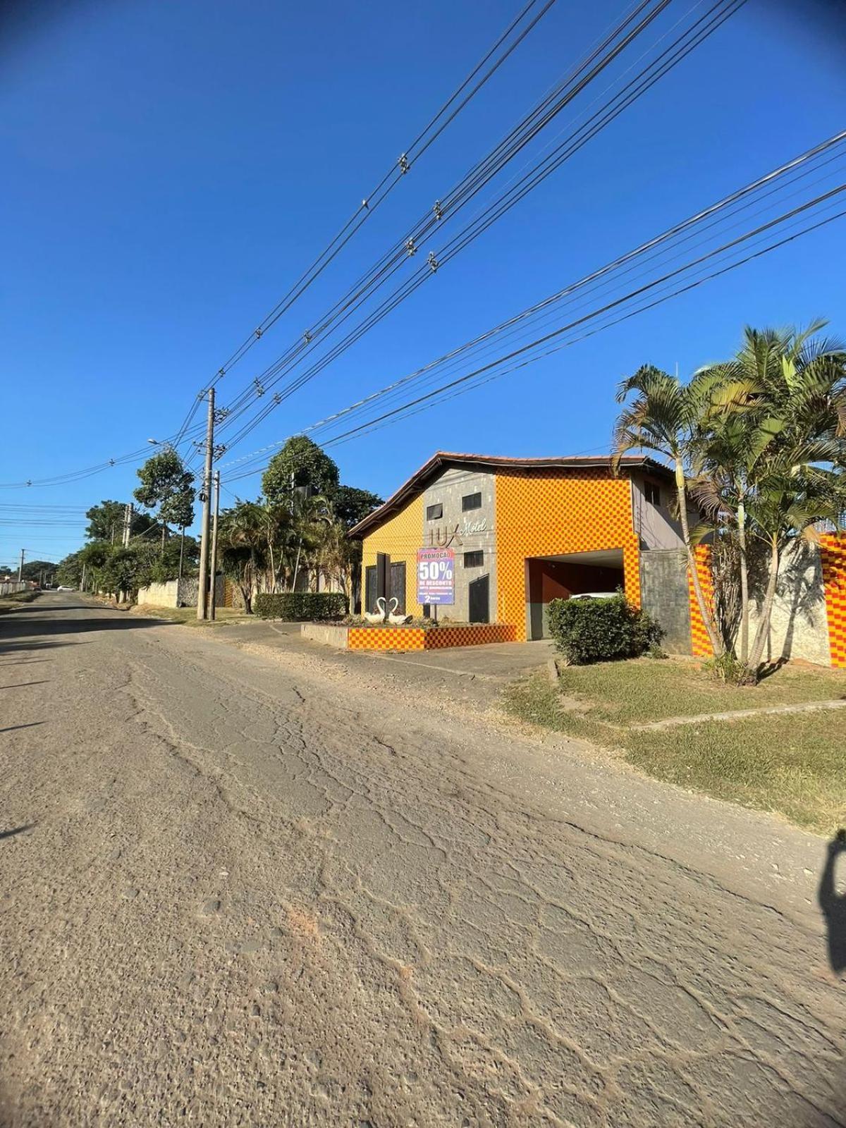 Lux Motel Оламбра Екстериор снимка